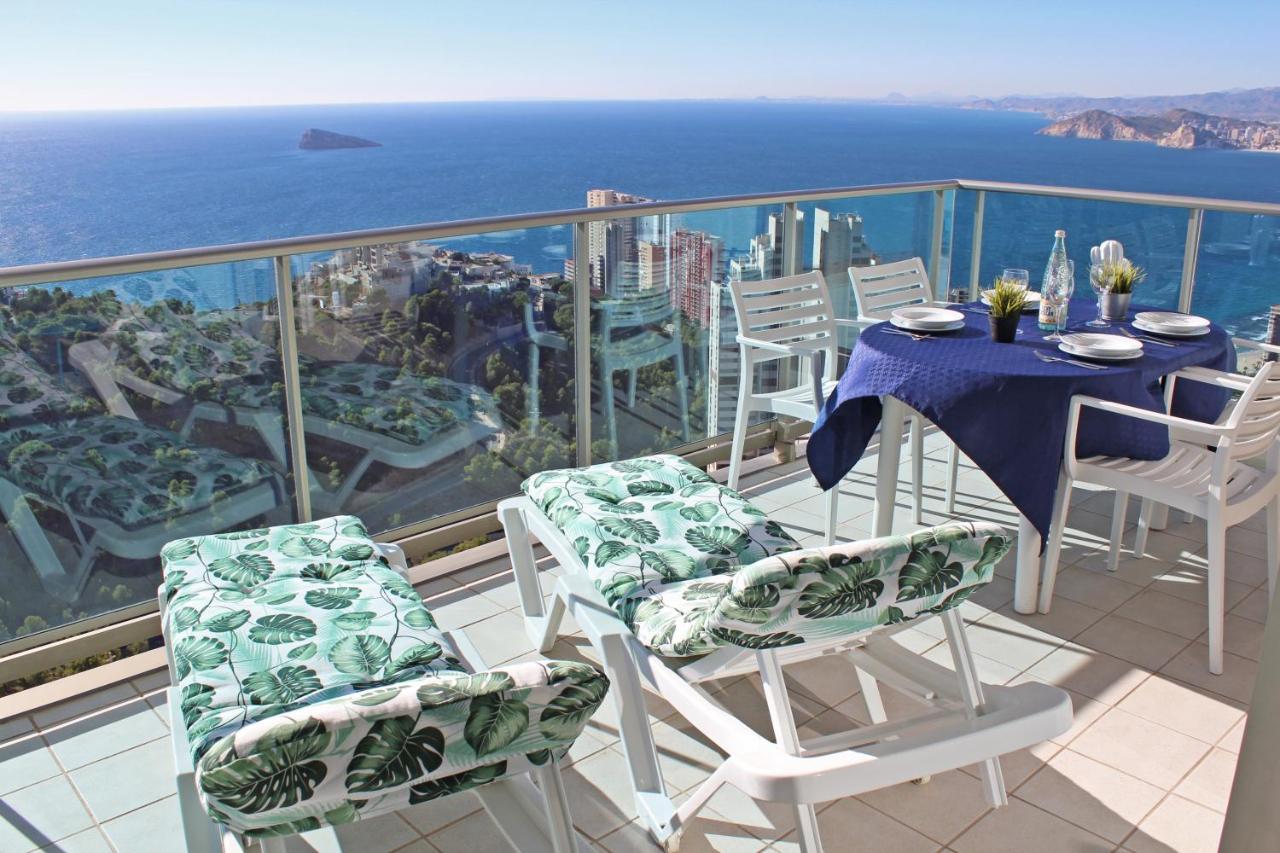 High Rise Apartment On The 39Th Floor With Private Terrace And Sea Views Benidorm Luaran gambar