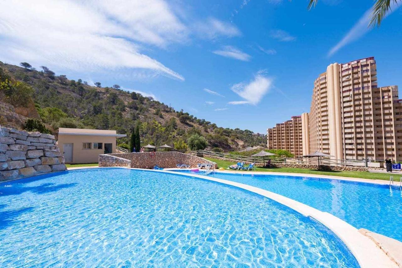 High Rise Apartment On The 39Th Floor With Private Terrace And Sea Views Benidorm Luaran gambar