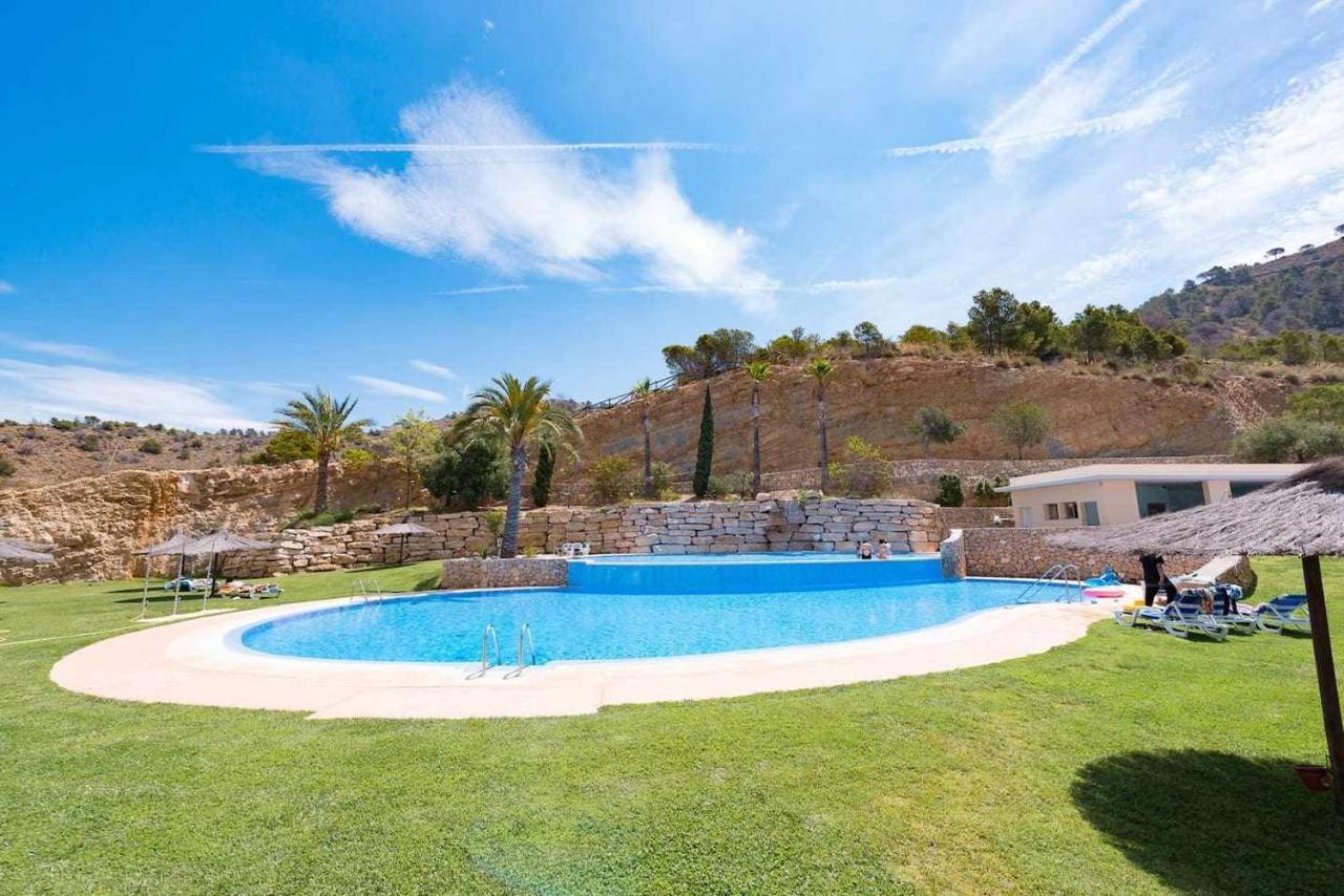 High Rise Apartment On The 39Th Floor With Private Terrace And Sea Views Benidorm Luaran gambar