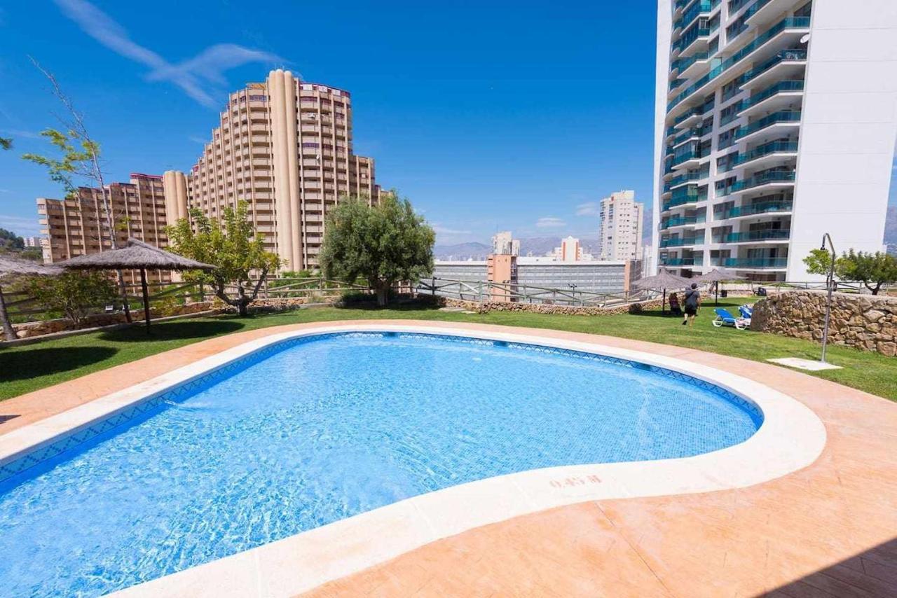 High Rise Apartment On The 39Th Floor With Private Terrace And Sea Views Benidorm Luaran gambar