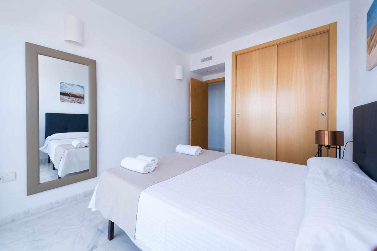High Rise Apartment On The 39Th Floor With Private Terrace And Sea Views Benidorm Luaran gambar