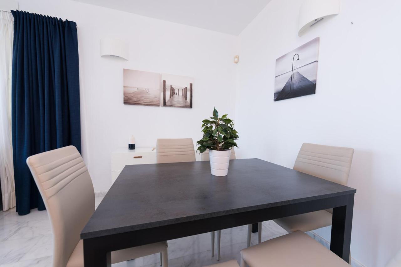High Rise Apartment On The 39Th Floor With Private Terrace And Sea Views Benidorm Luaran gambar