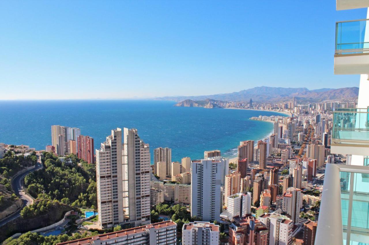 High Rise Apartment On The 39Th Floor With Private Terrace And Sea Views Benidorm Luaran gambar