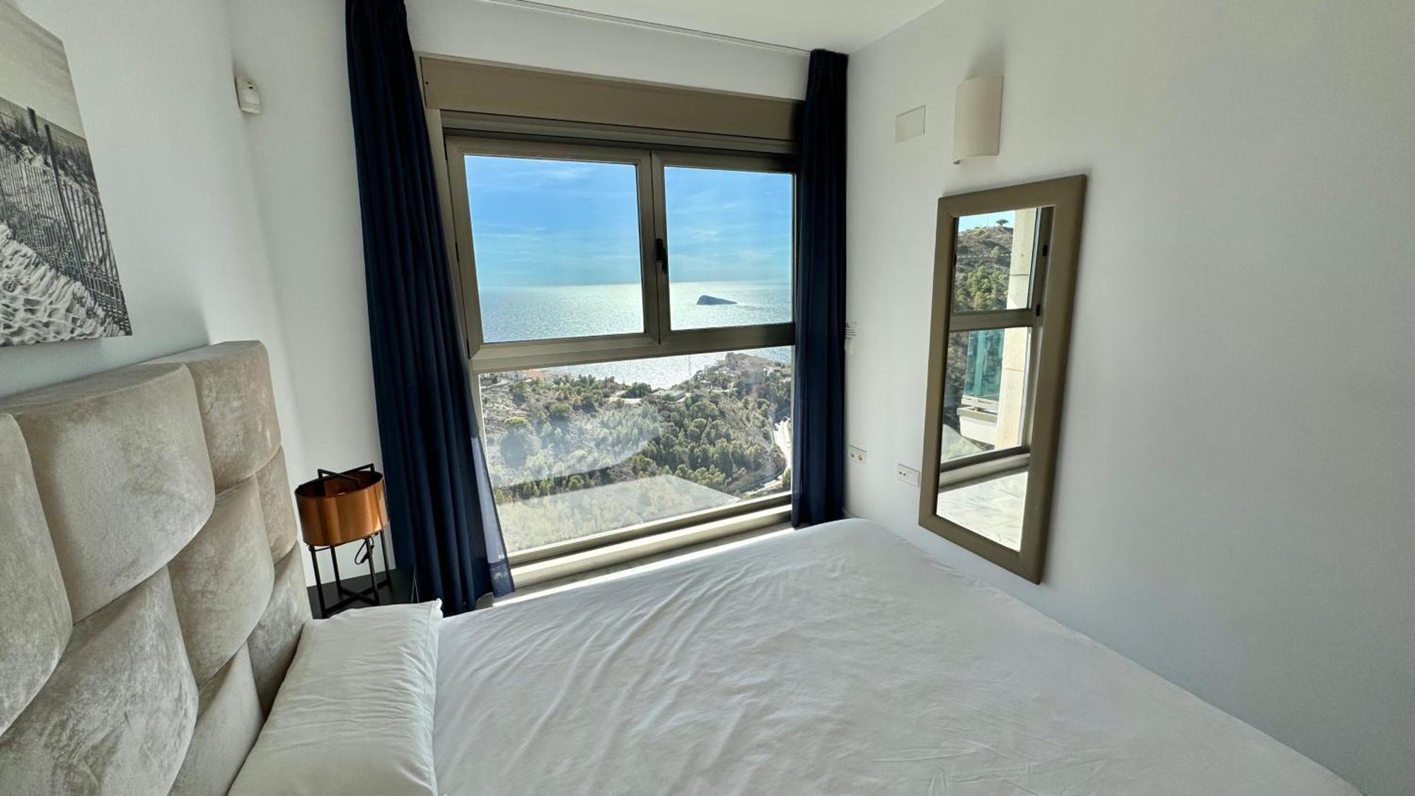 High Rise Apartment On The 39Th Floor With Private Terrace And Sea Views Benidorm Luaran gambar