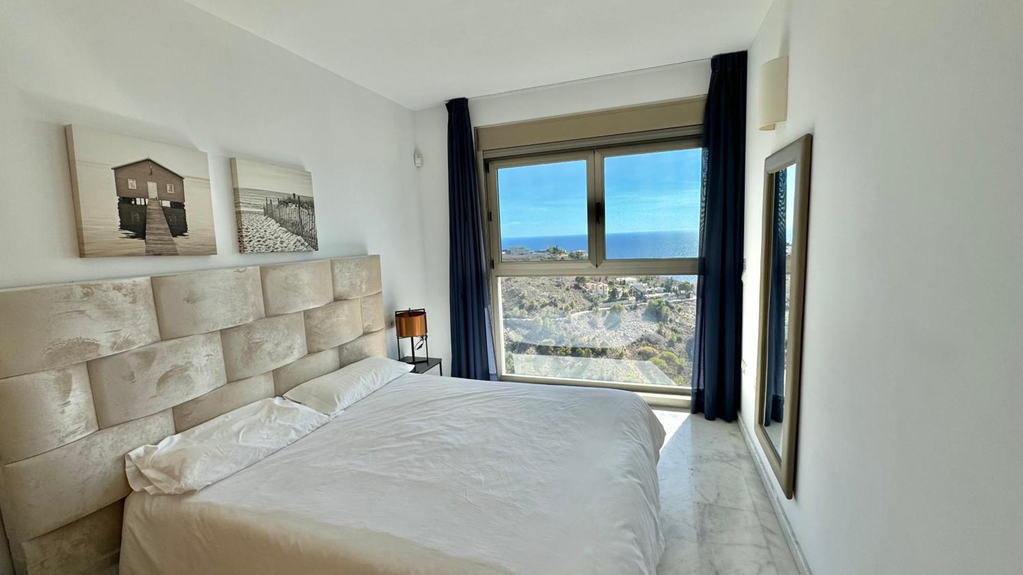 High Rise Apartment On The 39Th Floor With Private Terrace And Sea Views Benidorm Luaran gambar