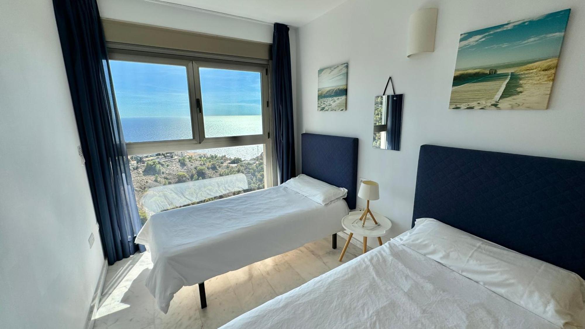 High Rise Apartment On The 39Th Floor With Private Terrace And Sea Views Benidorm Luaran gambar